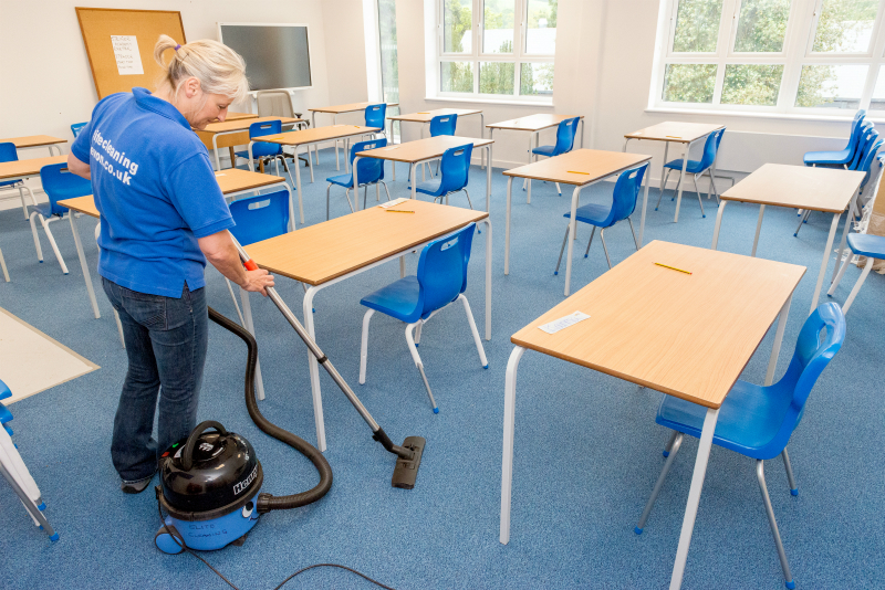 school & college cleaning service​ qatar