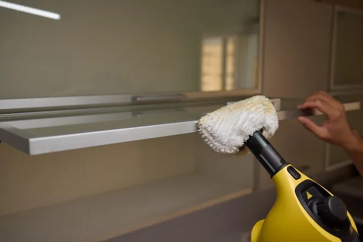 Cleaning Kitchen Cabinets Qatar